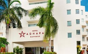 Adhara Express Hotell Cancún Exterior photo