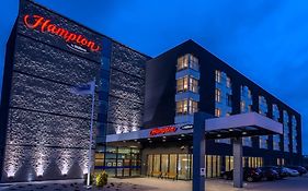 Hampton By Hilton Gdansk Airport Hotell Exterior photo
