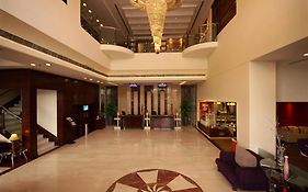 Golden Tulip Amritsar Hotell Interior photo