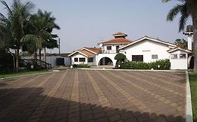 Villa Victoria Executive Guest Lodge Accra Exterior photo