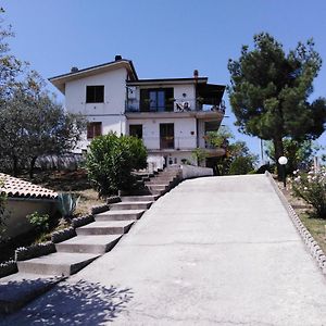 Dolce Risveglio Bed and Breakfast San Valentino in Abruzzo Citeriore Exterior photo