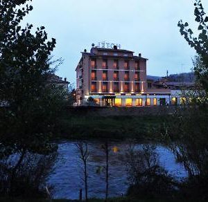 Hotel Cavour Rieti Exterior photo
