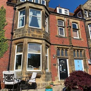 Birtley House Bed And Breakfast Robin Hood's Bay Exterior photo