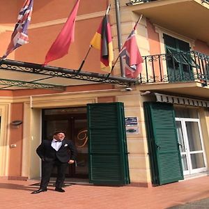 Hotel Feluca Bonassola Exterior photo