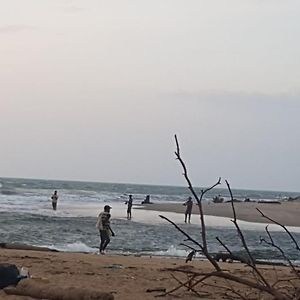 Poru Beach Villa Negombo Exterior photo