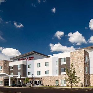 Towneplace Suites By Marriott Milwaukee West Bend Exterior photo