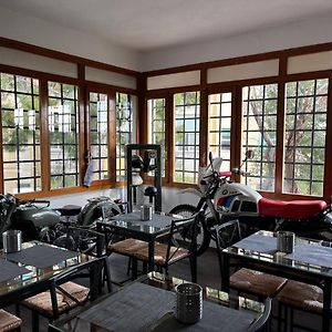 Bmb Bed Motor Bike Bed and Breakfast Noto Exterior photo