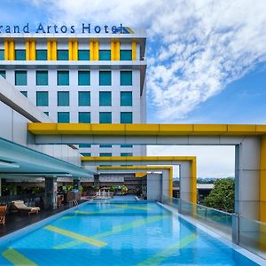 Grand Artos Hotel & Convention Magelang Exterior photo