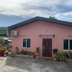 Quiet 2-Bed Property Within The Centre Of City Port of Spain Exterior photo
