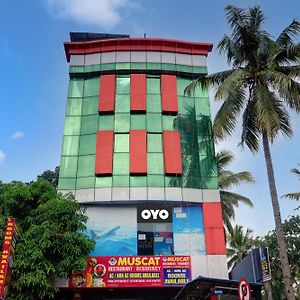 Collection O Hotel Muscat Thiruvananthapuram Exterior photo