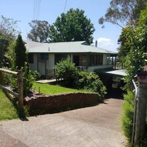 Wombat'S Den - Spectacular Views And Serenity Wentworth Falls Exterior photo