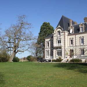Chateau De La Folie Trie-Château Exterior photo