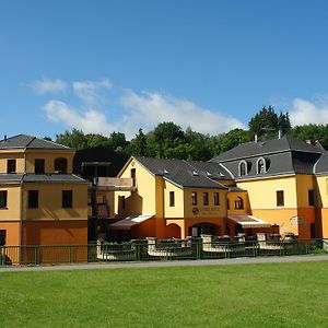 Hotel Strelnice Teplice nad Metují Exterior photo