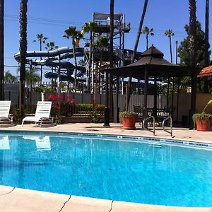 Best Inn & Suites Anaheim Exterior photo