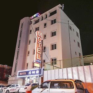 Sketch Motel Gangneung Exterior photo