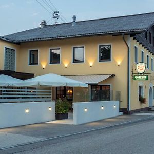 Gasthof Dickinger Hotell Bad Wimsbach-Neydharting Exterior photo
