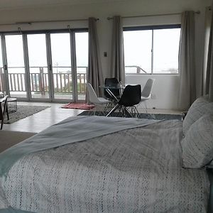 Ocean Gaze Bed and Breakfast Sea View Exterior photo