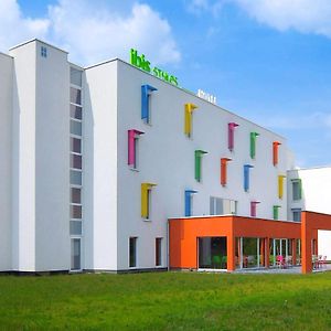 Ibis Styles Nivelles Hotell Exterior photo