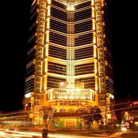 Skyline Plaza Hotel Guangzhou Exteriör bild