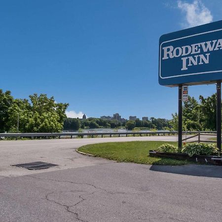 Rodeway Inn Wormleysburg - Harrisburg Exteriör bild