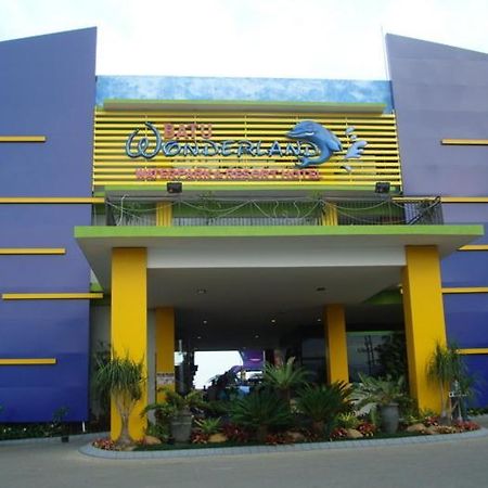 Batu Wonderland Hotel & Resort Malang Exteriör bild