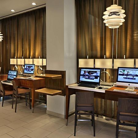 Doubletree By Hilton Hartford Downtown Hotell Exteriör bild