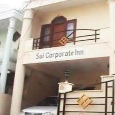 Corporate Inn Banjara Hills Guest House Hyderabad Exteriör bild