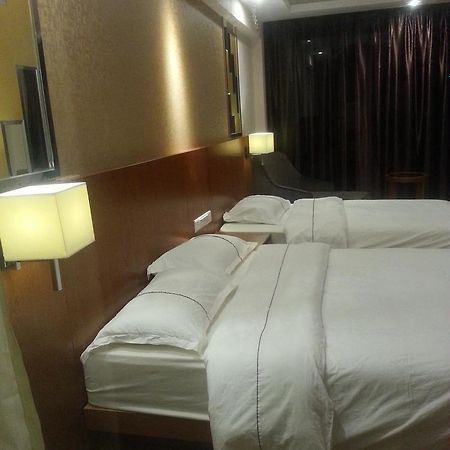 Pinzhi Lidu Hotel Kunming Exteriör bild