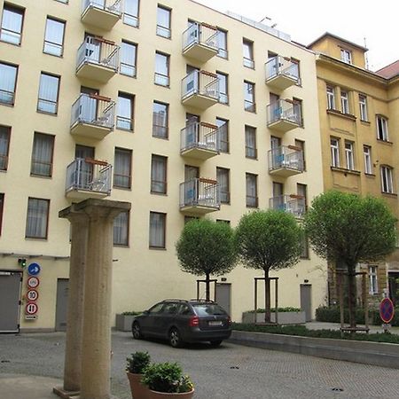 Aparthotel Austria Suites Prag Exteriör bild