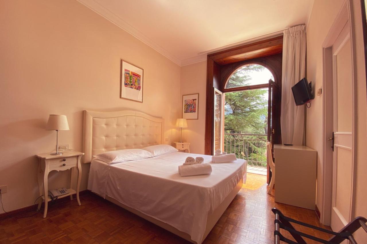 Hotel Villa Quiete Montecassiano Exteriör bild