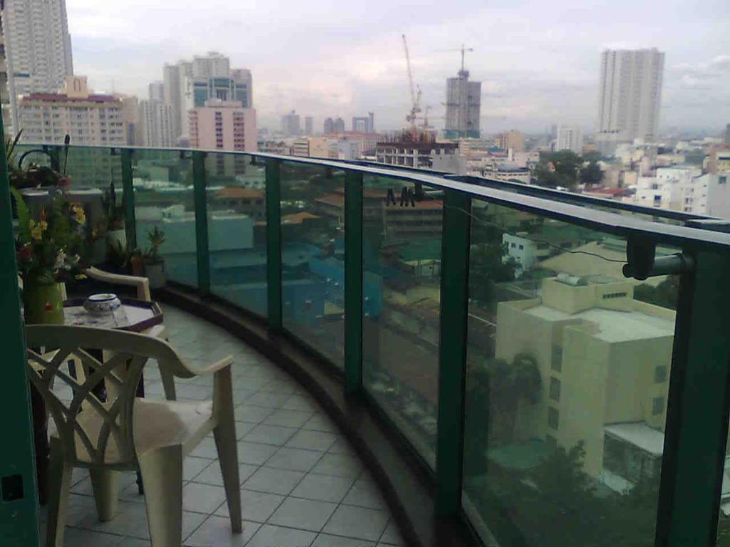 Baywatch Tower Manila Hotell Rum bild
