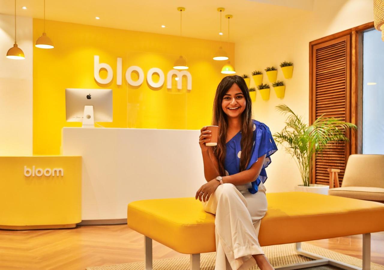 Bloom Hotel - Juhu Mumbai Exteriör bild