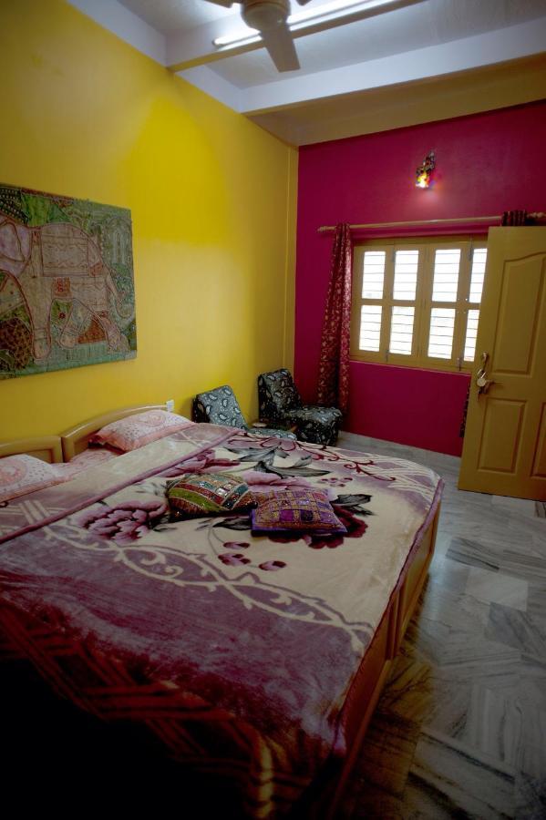 Ganpati Guest House Varanasi Exteriör bild