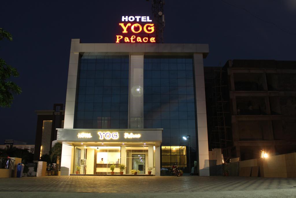 Hotel Yog Palace Newly Renovated 2023 Shirdi Exteriör bild