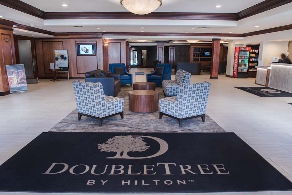 Doubletree By Hilton Hotel Cleveland - Independence Exteriör bild