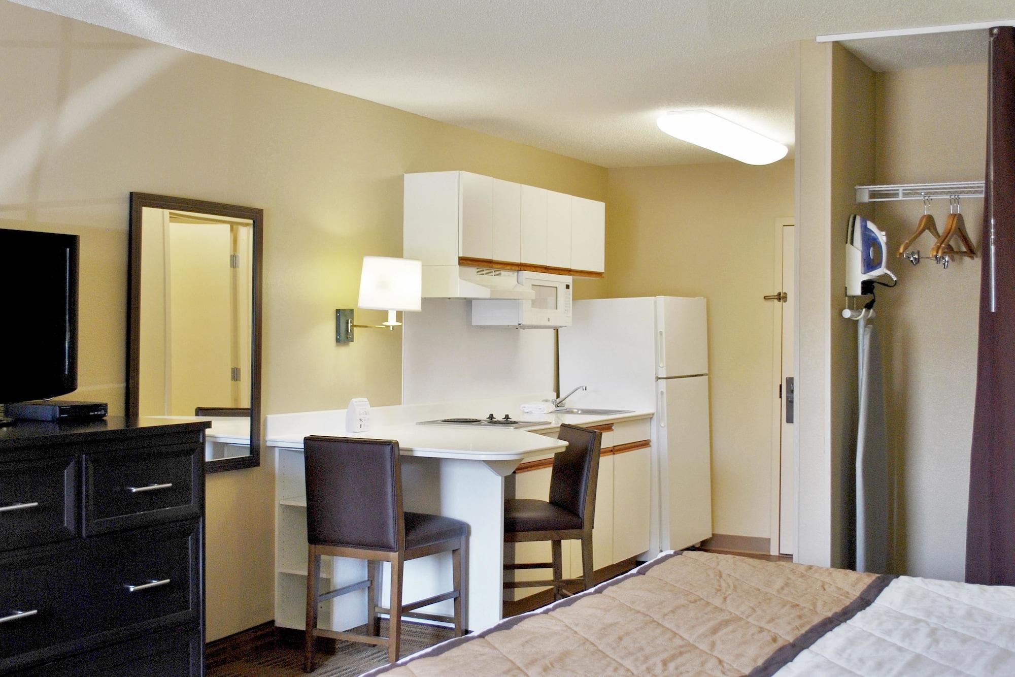 Extended Stay America Suites - St Louis - Airport - Central Bridgeton Exteriör bild