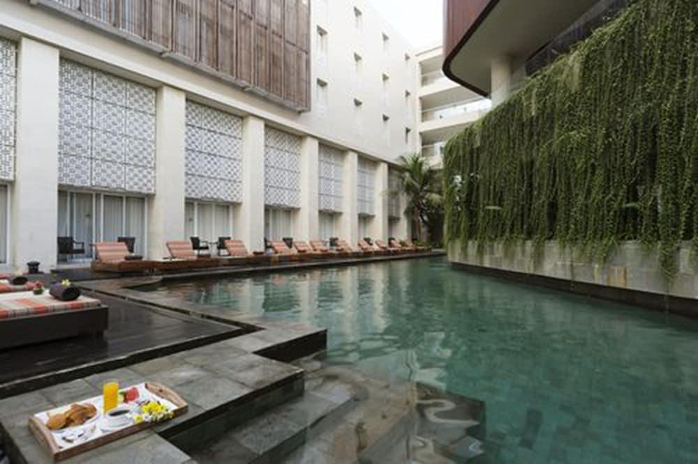 Bali Paragon Resort Hotel Jimbaran Exteriör bild