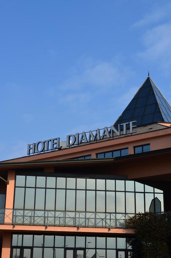 Hotel Diamante Corbetta Exteriör bild