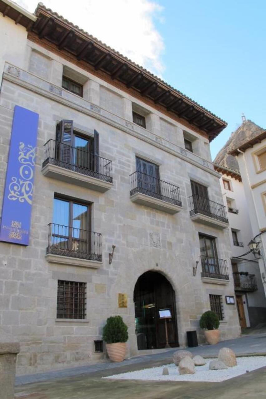 Hotel Palacio Del Obispo Graus Exteriör bild