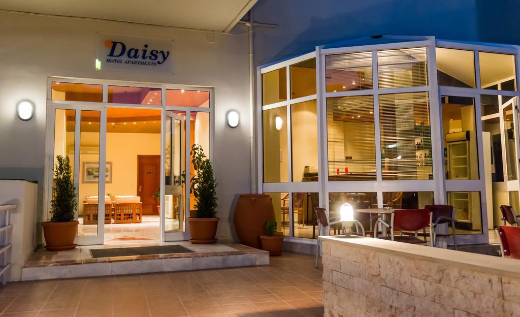 Daisy Hotel Apartments Rethymno Exteriör bild