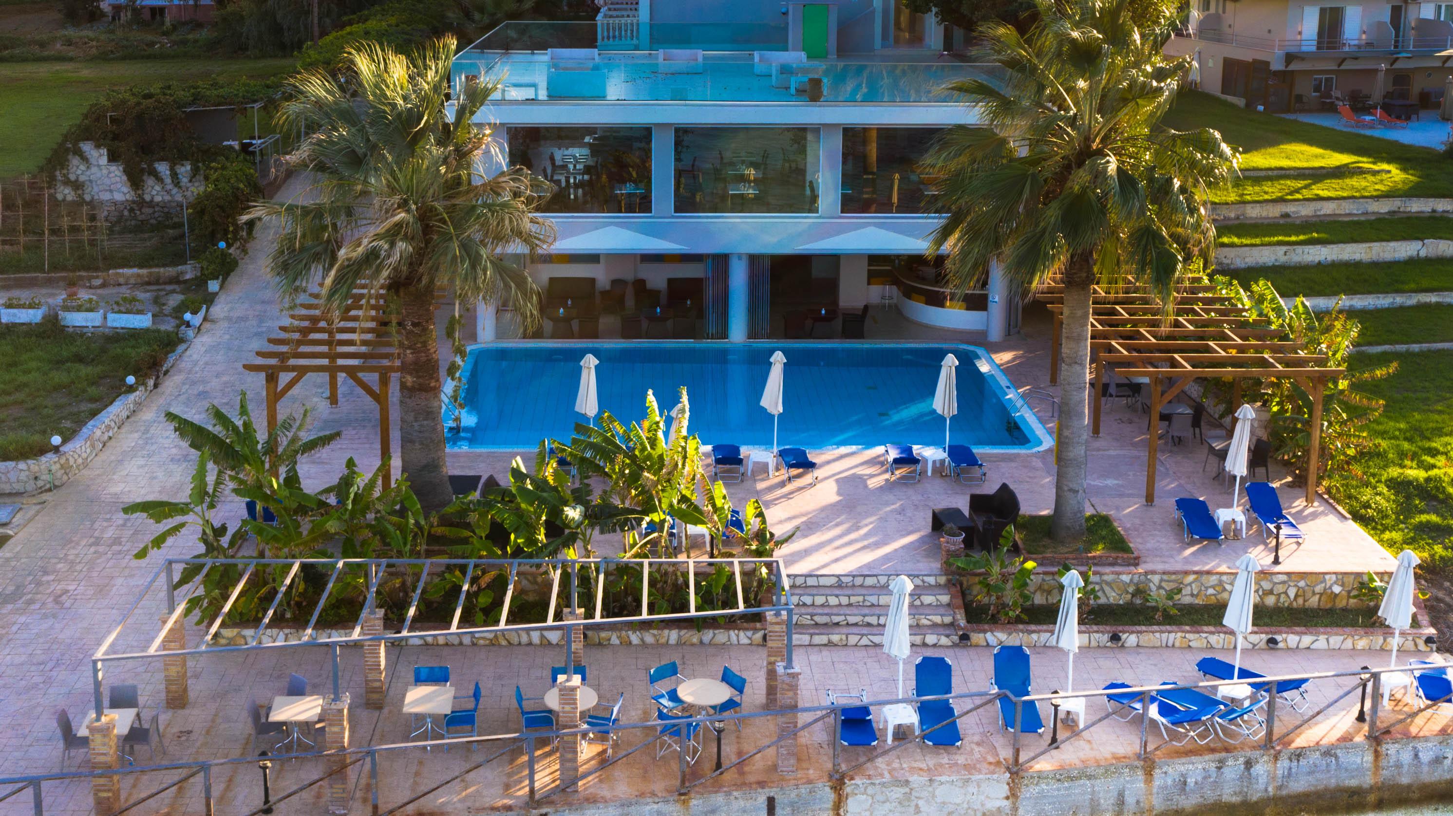 Belussi Beach Hotel & Suites Psarou  Exteriör bild
