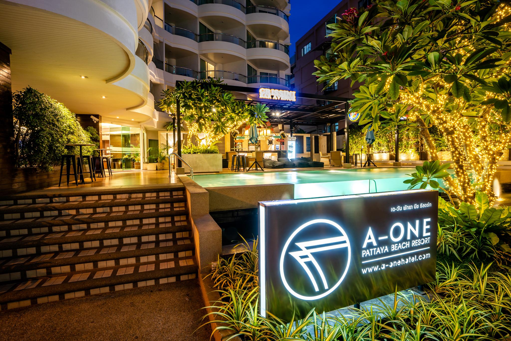 A-One Pattaya Beach Resort Exteriör bild