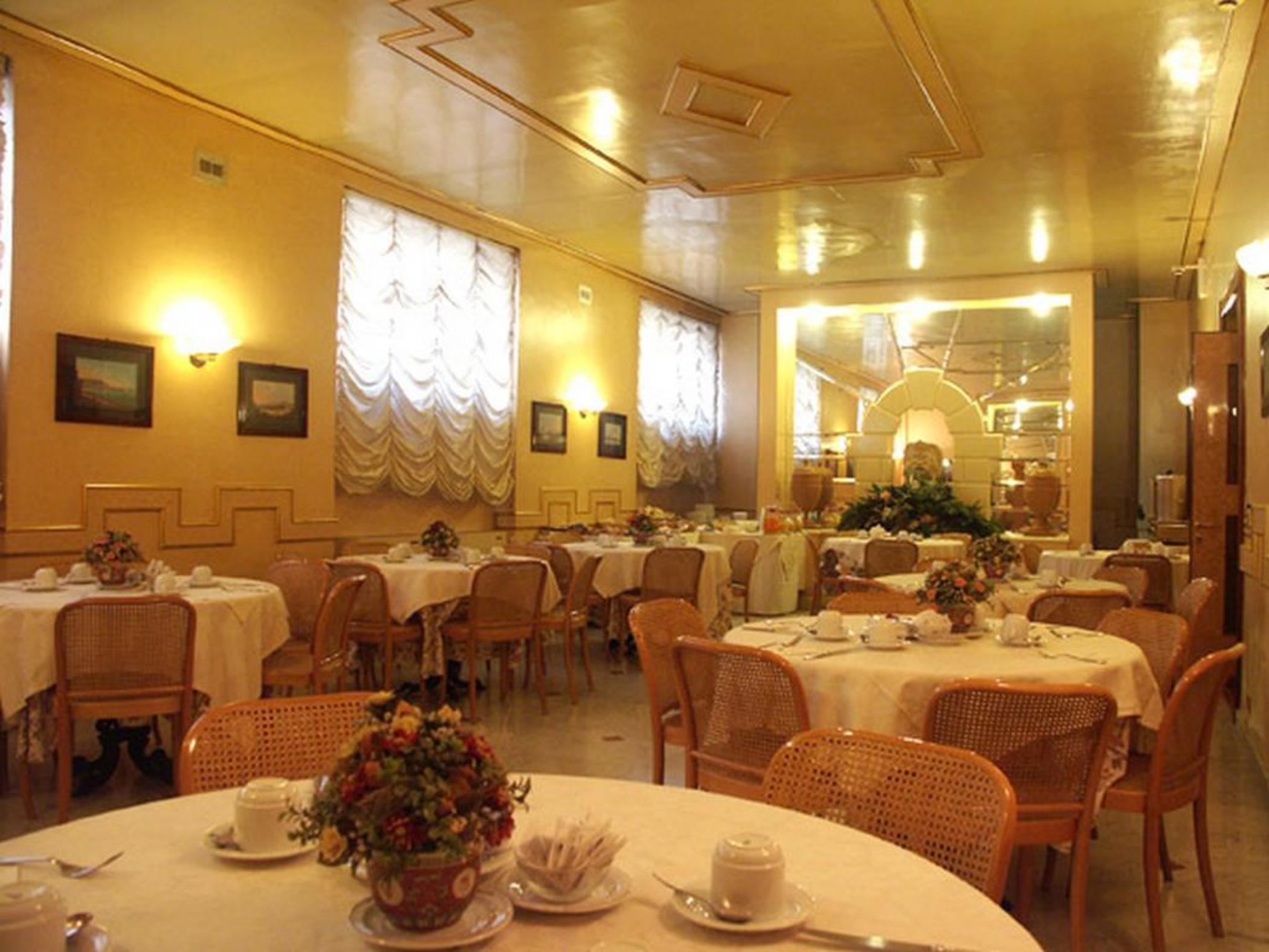 Hotel Nuovo Rebecchino Neapel Restaurang bild