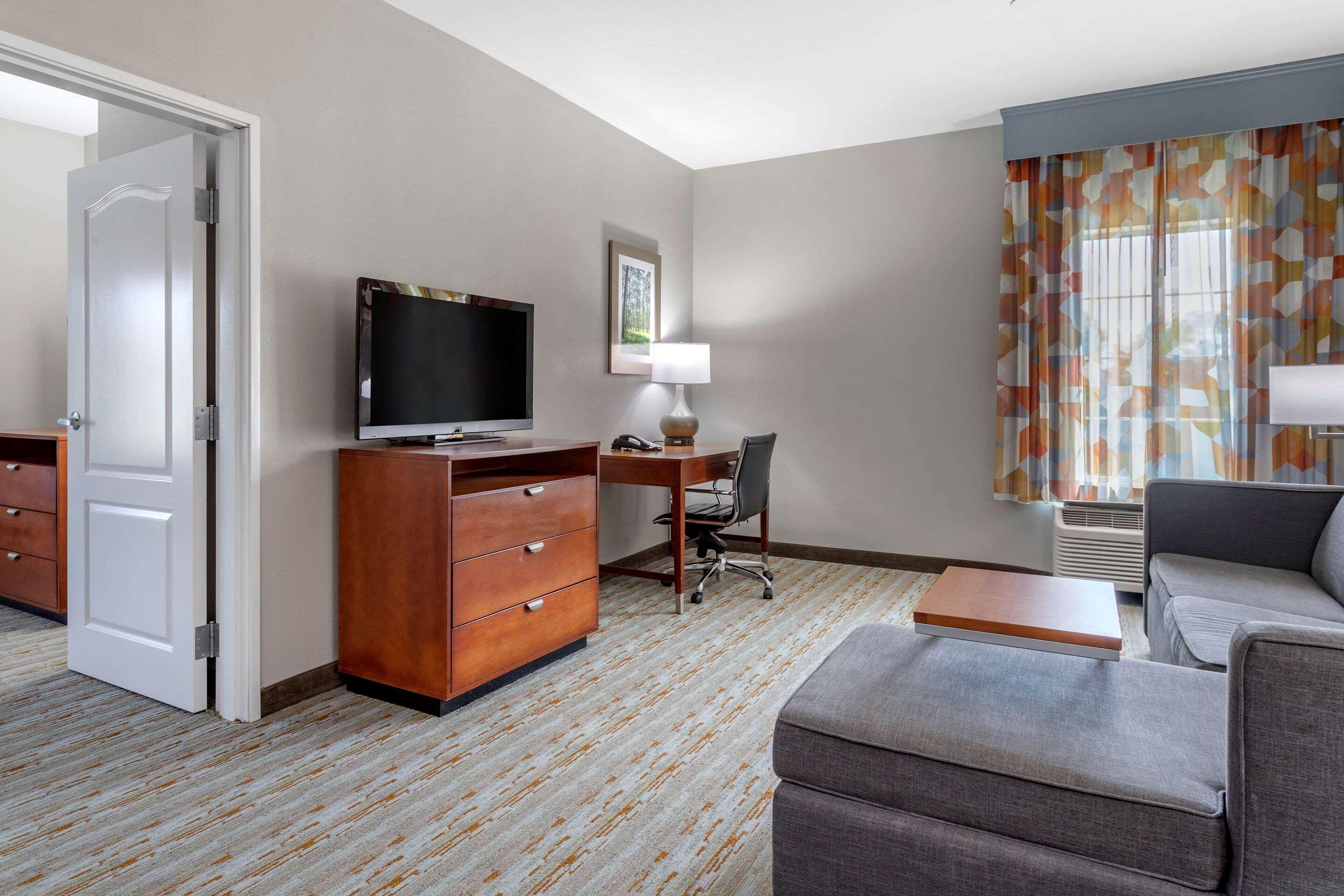 Comfort Inn & Suites Cleveland Exteriör bild
