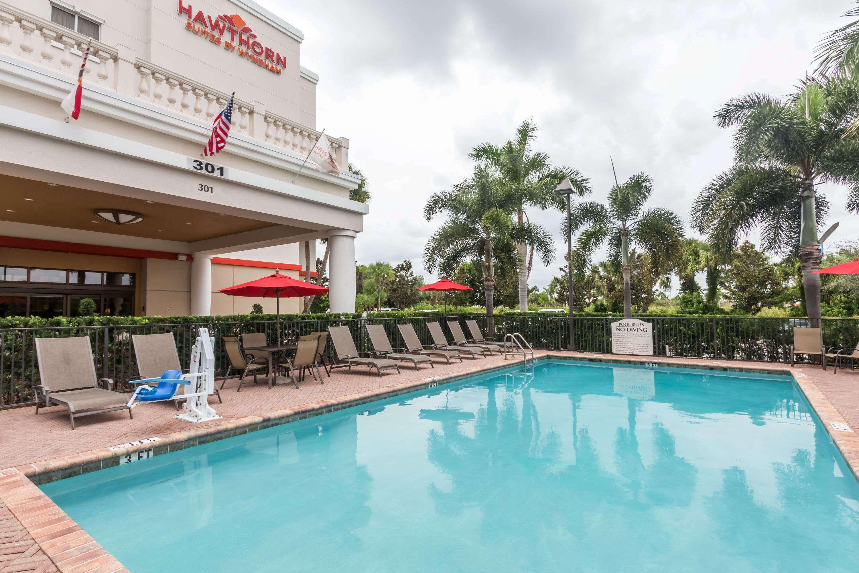 Hawthorn Suites By Wyndham West Palm Beach Exteriör bild