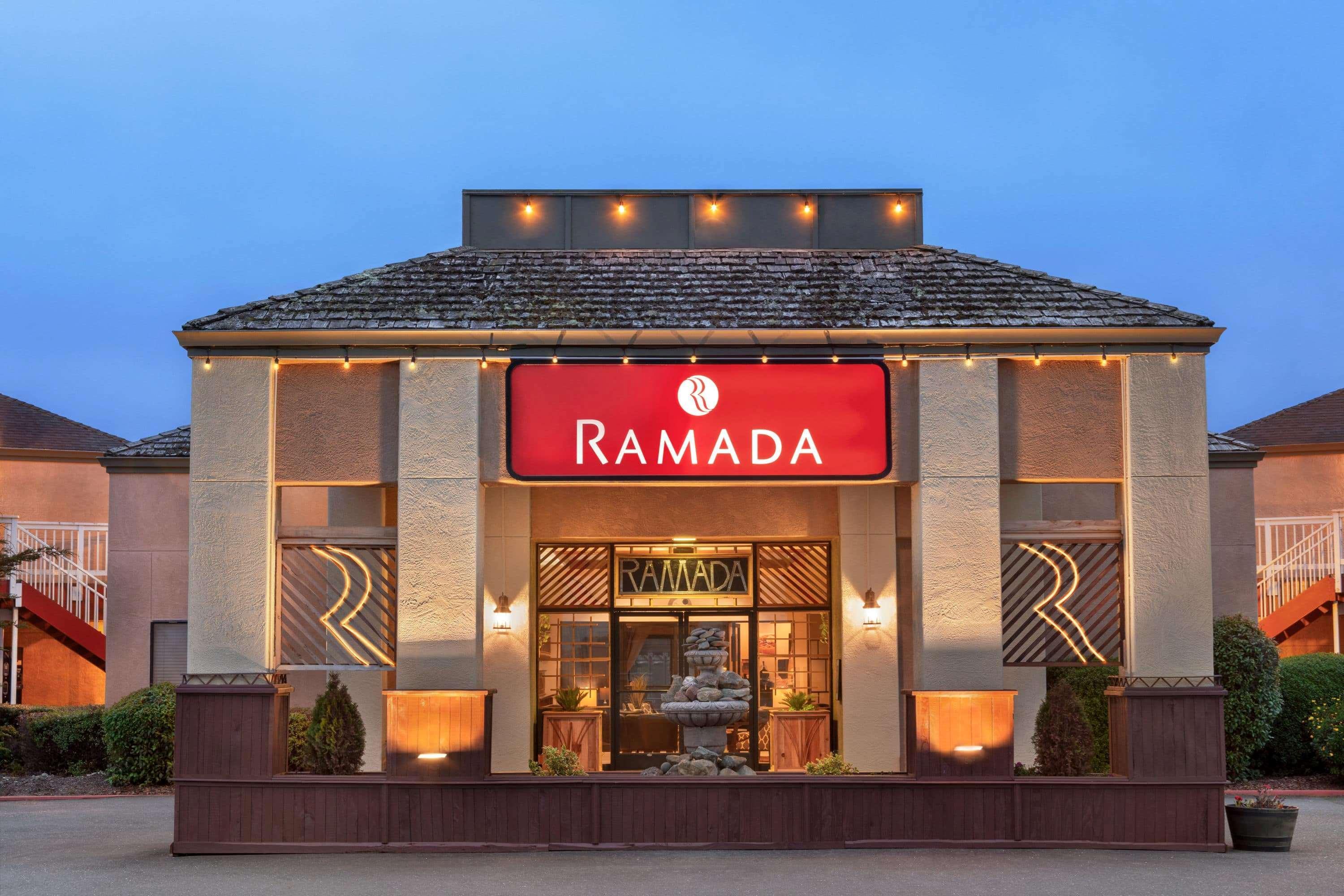 Ramada By Wyndham Arcata Hotell Exteriör bild