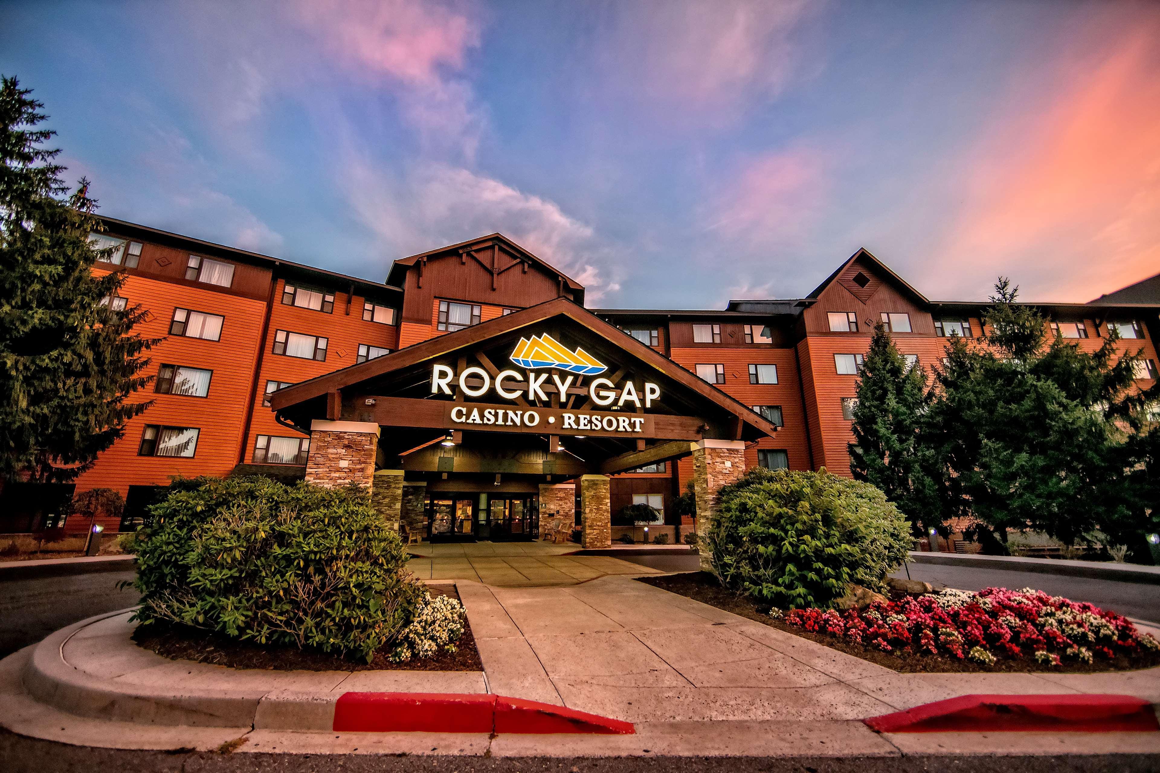 Rocky Gap Casino Resort Flintstone Exteriör bild