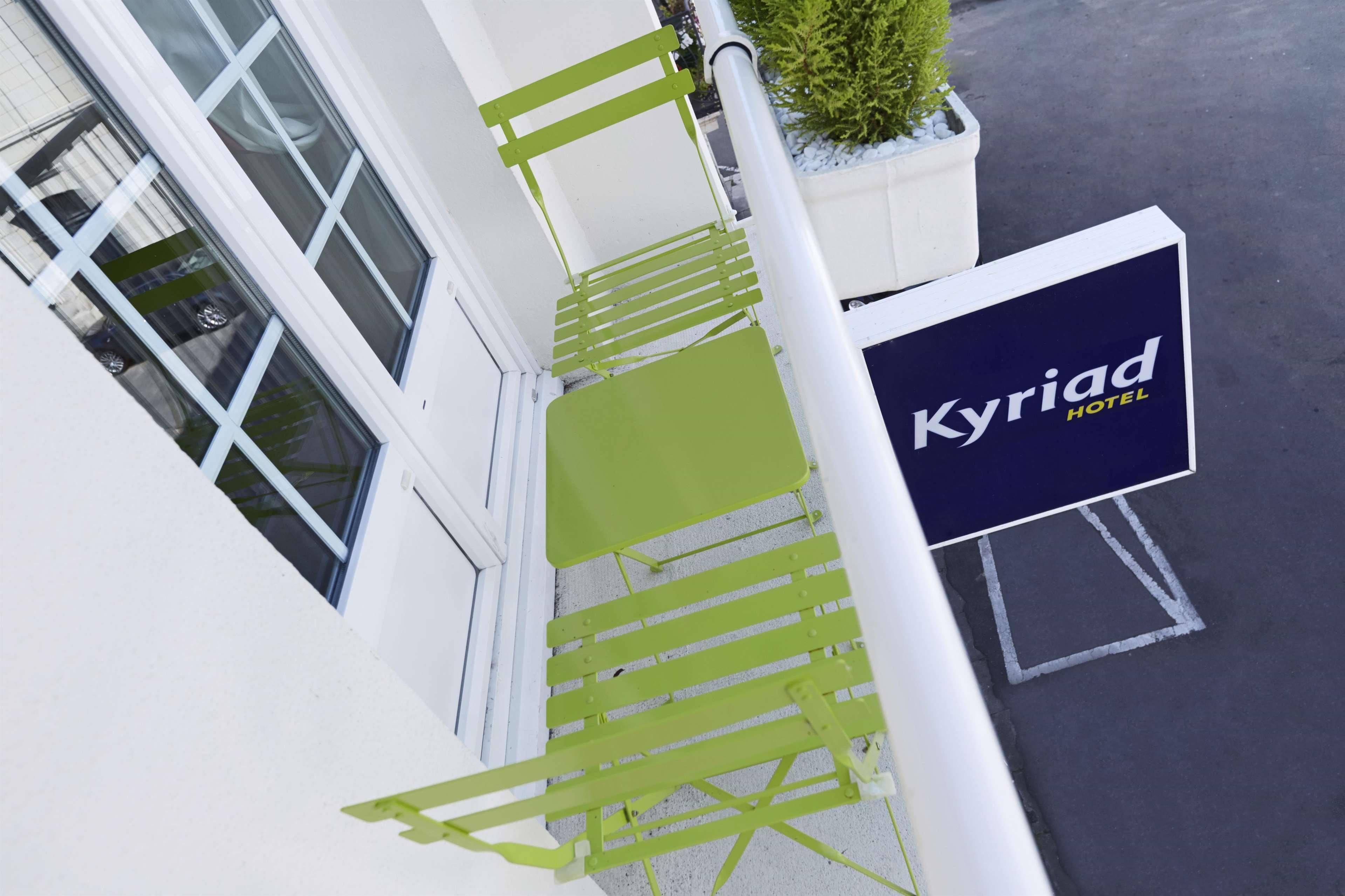 Kyriad Saumur Hyper Centre Exteriör bild