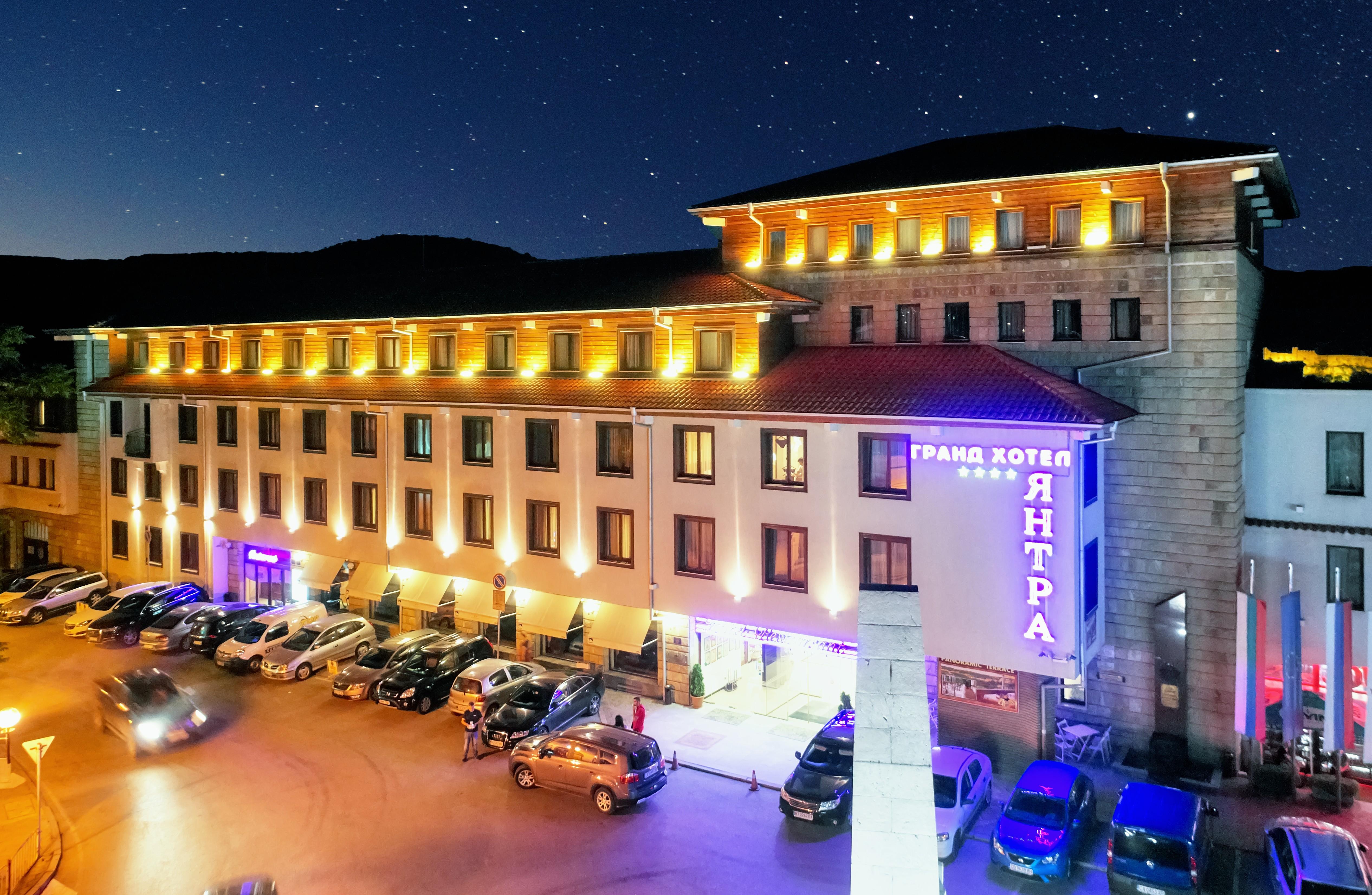 Yantra Grand Hotel Veliko Tărnovo Exteriör bild