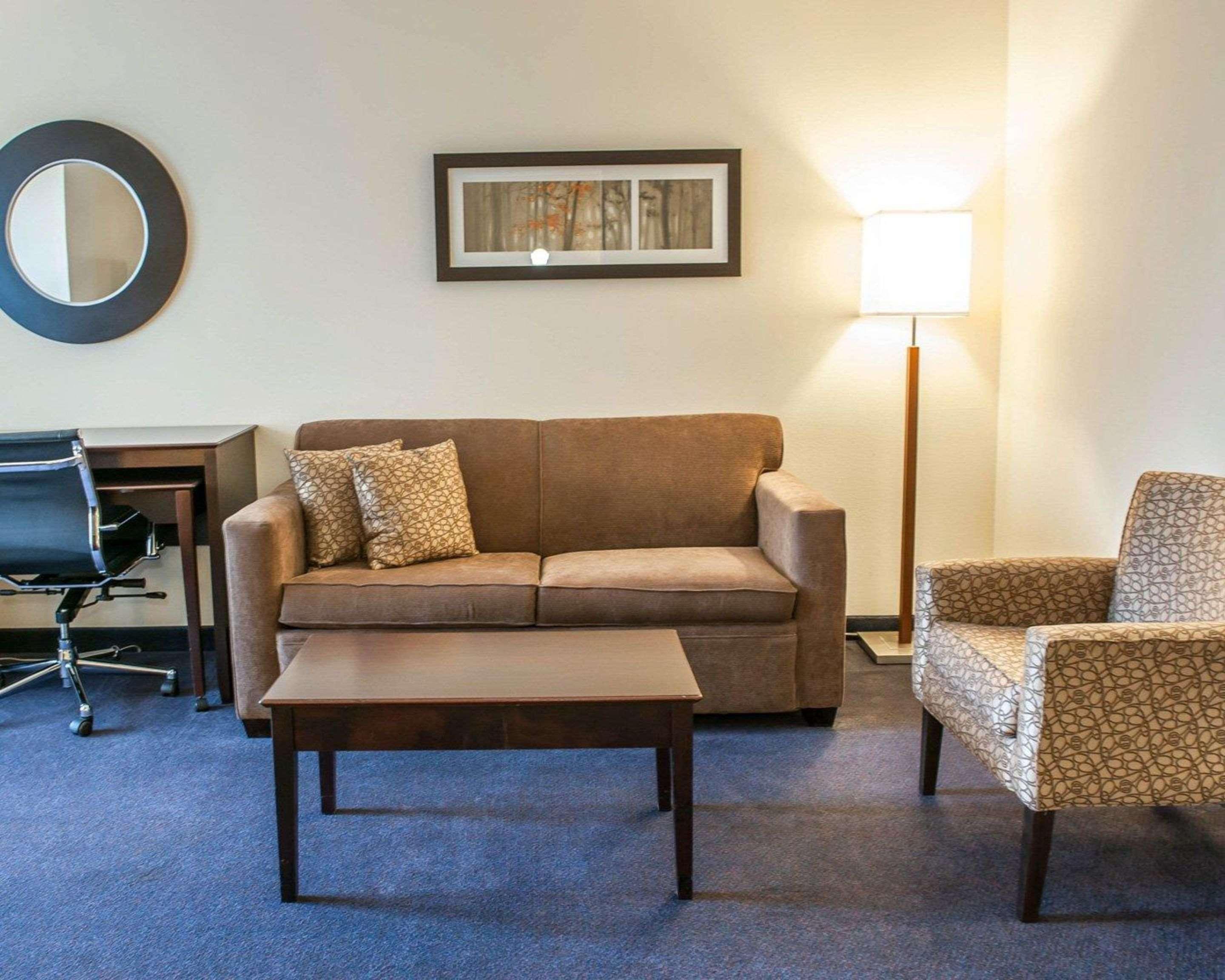 Comfort Suites South Fort Wayne Exteriör bild